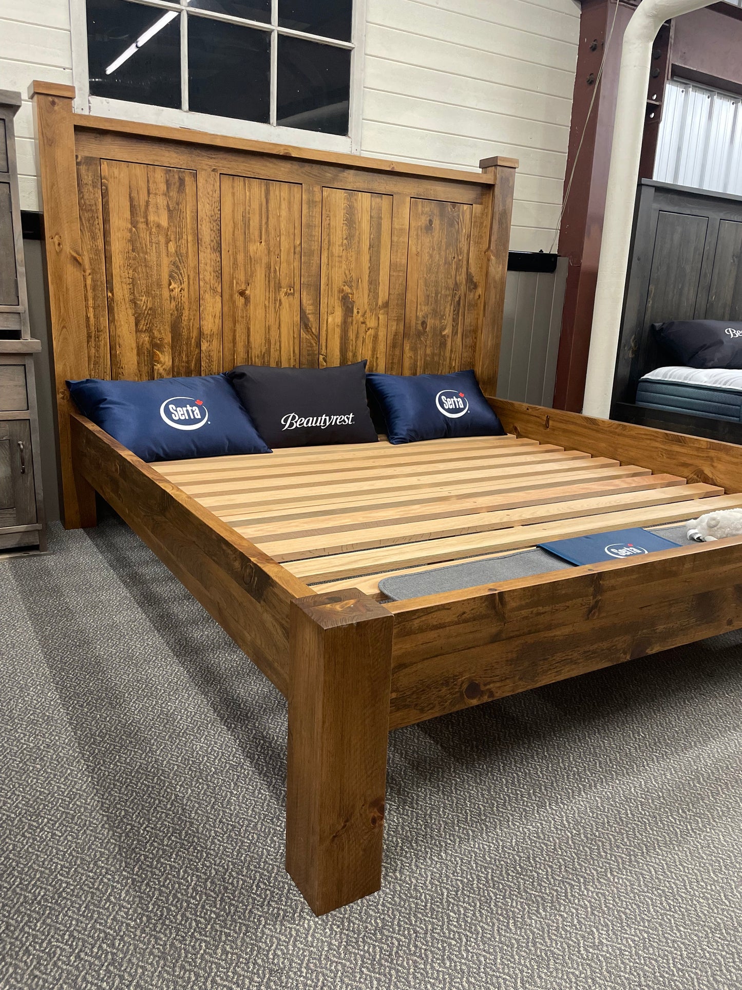 K253P Rustic Kabin King Bed in Black Walnut Finish S-746