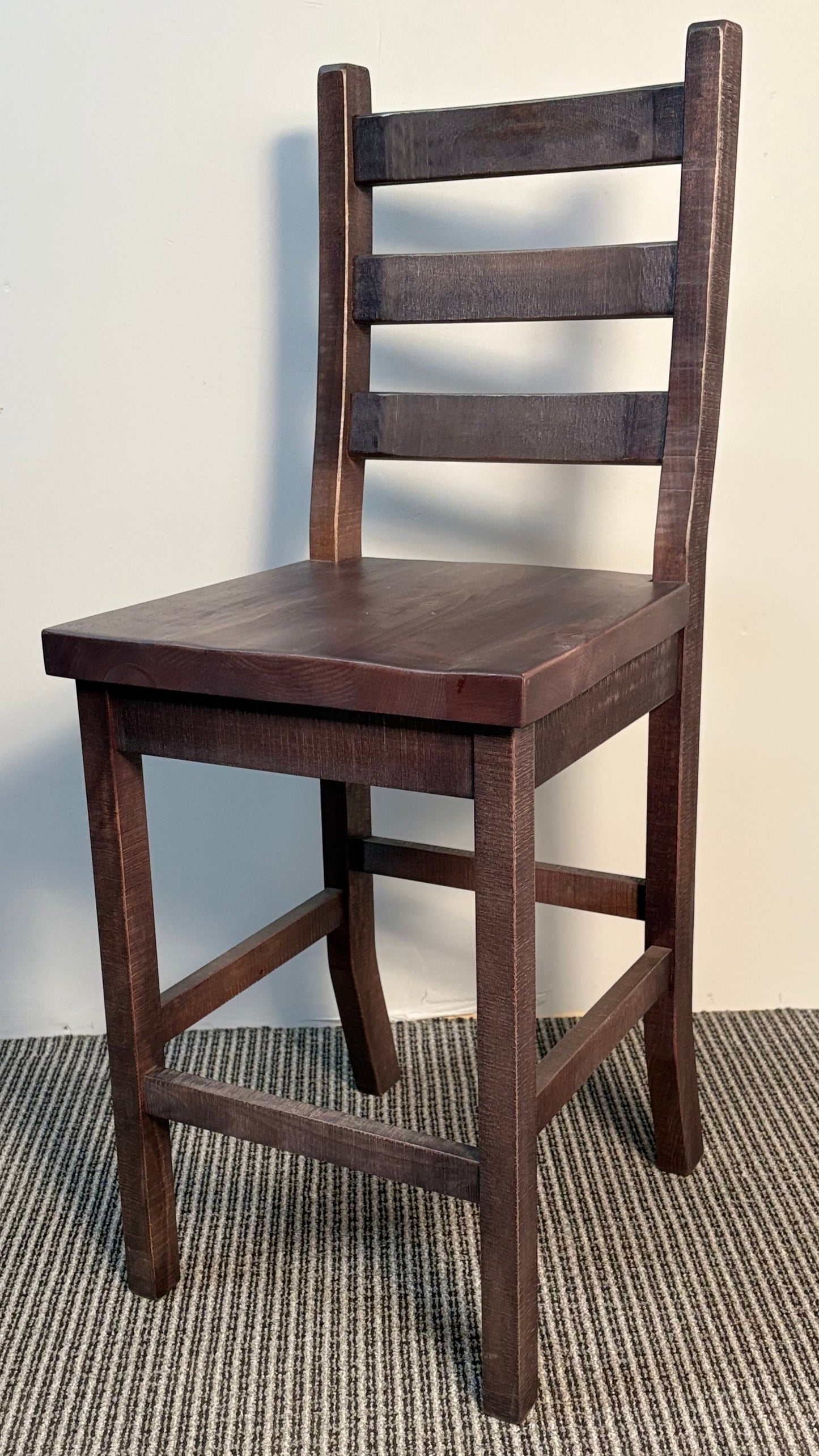 R825B Rustic Ladder-Back Stool