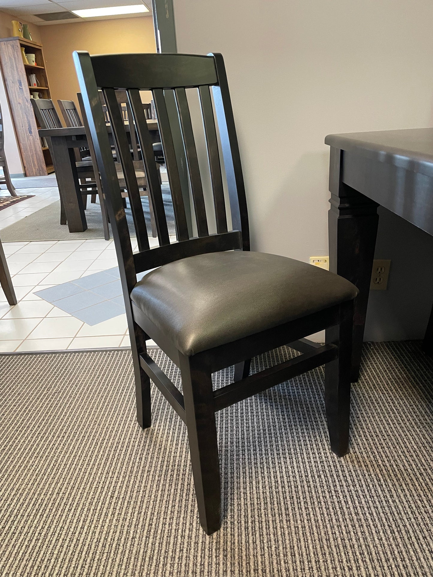 Smooth Birch 5/4 449B Harvest Table & 6 Scholar Chairs in Midnight Finish S-486