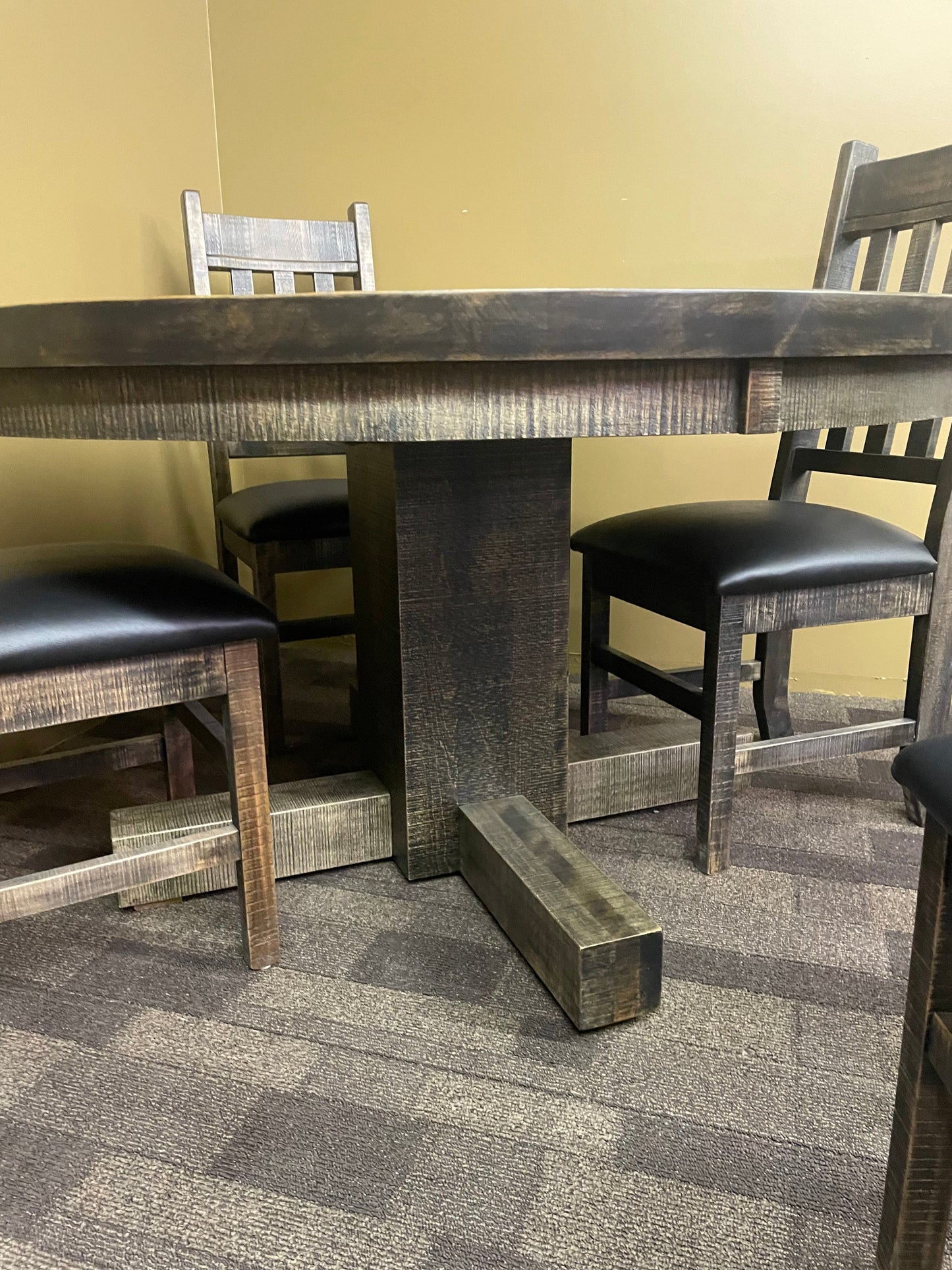 Rustic Pine R525P 54" Round Solid Top Table in Lowry Finish & 4 Rustic Slat Back Chairs in Rome Finish S-590