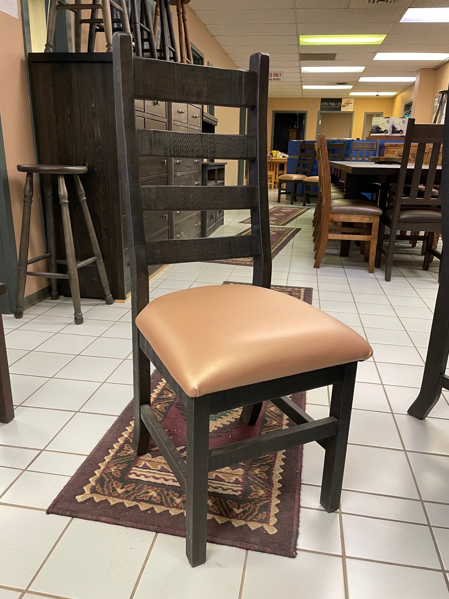 Rustic Pine R555P 60" Round Solid Top Table, 6 Rustic Ladder-Back Chairs in Ebony Finish & Lazy Susan in Rome Finish S-719