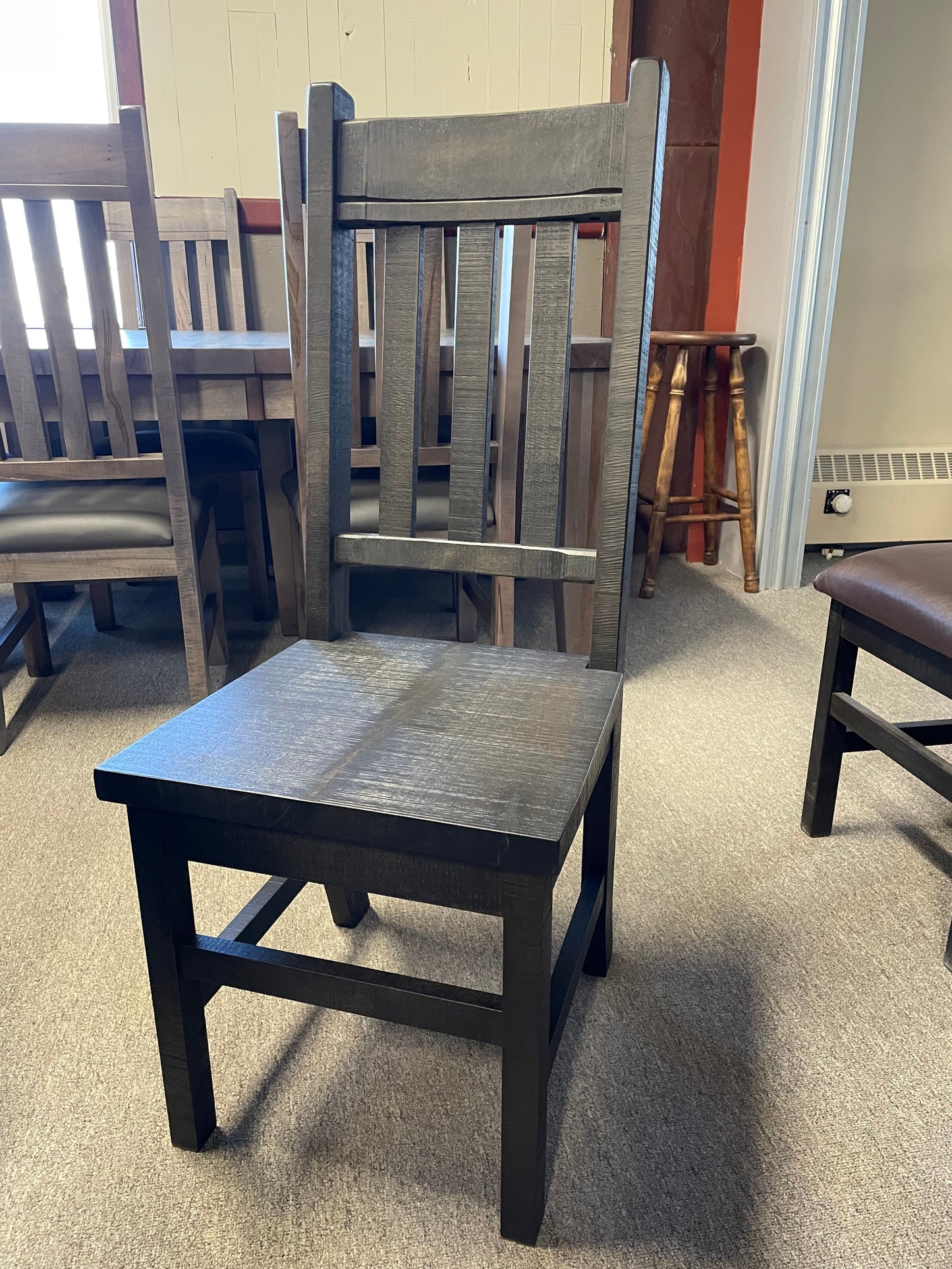 Rustic Pine R431P Harvest Table & 4 R750B Chairs & 2 R751B Chairs in Ebony Finish S-712